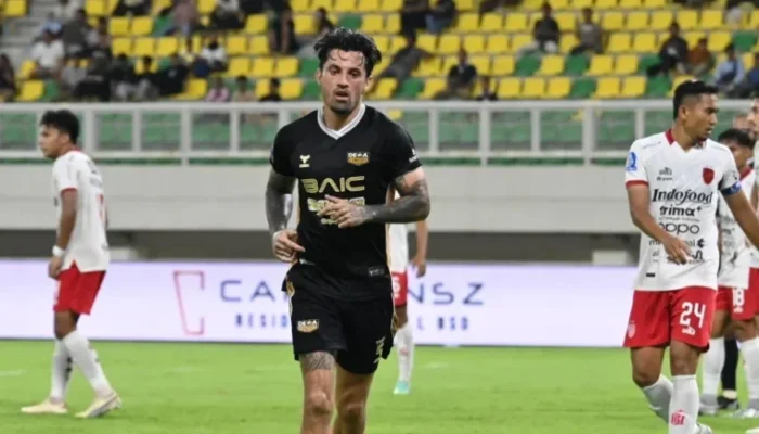 Sah! Stefano Lilipaly Gabung Semen Padang FC