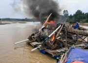 48 Rakit PETI Dimusnahkan di Sungai Kuantan, Penambang Kabur