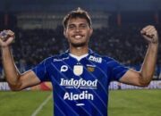 Tinggalkan Persib, Rezaldi Hehanussa Perkuat Semen Padang FC di Liga 2