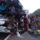 BERITA FOTO: Kecelakaan Maut Bus Pelangi vs Truk di Tol Permai Tewaskan 2 Orang