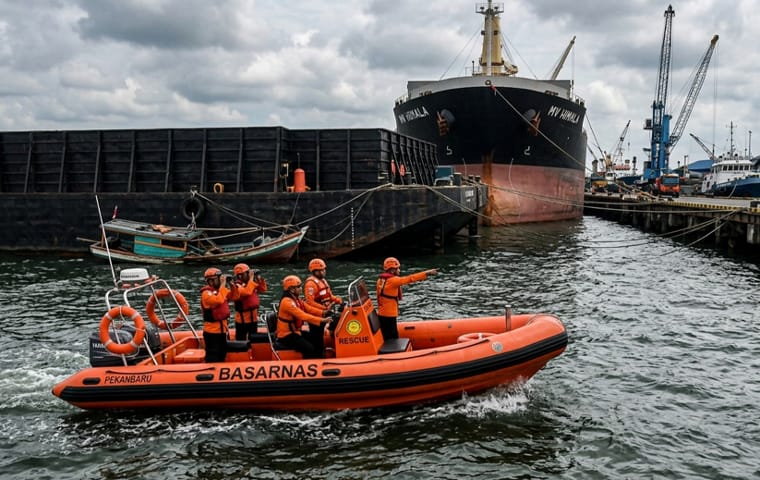 Kapal Pompong Dilaporkan Tenggelam di Tanjung Buton Siak