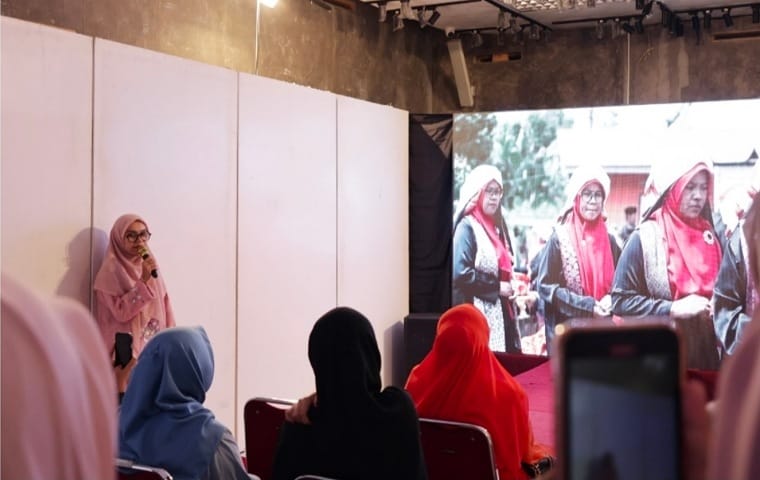 Keren! Mahasiswi ISI Padang Panjang Sulap Baju Adat Minang Pakai Teknologi 3D