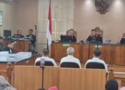Menanti Tuntutan Abdul Wahid Cs, Ruang Sidang Dipenuhi Doa dan Dukungan Massa
