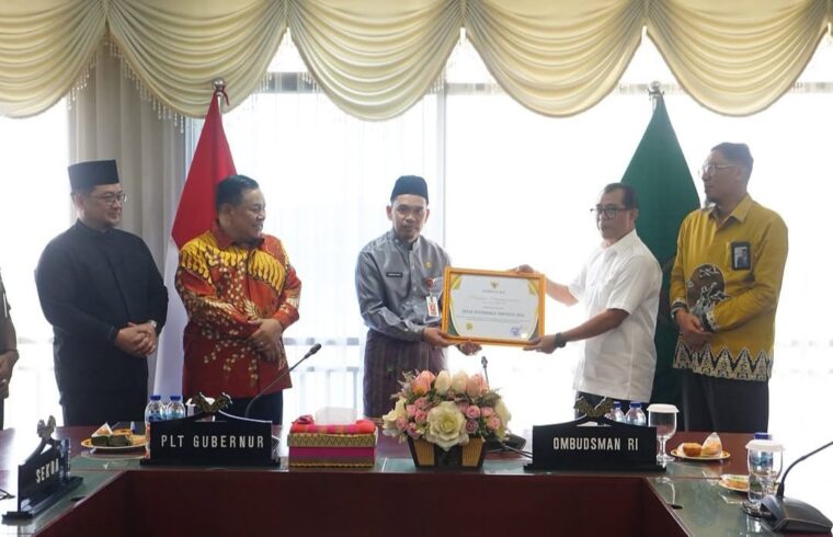Disdik Riau Raih Predikat Pelayanan Baik, Begini Kata SF Hariyanto