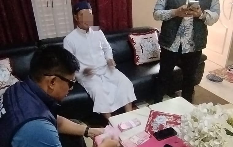 Resmi Jadi Tersangka, Kadishub Siak Terseret Kasus Program Kapal Gratis