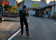 Jalan Pekanbaru Makin Mulus, Warga Sampai Bisa Main Sepatu Roda di Aspal