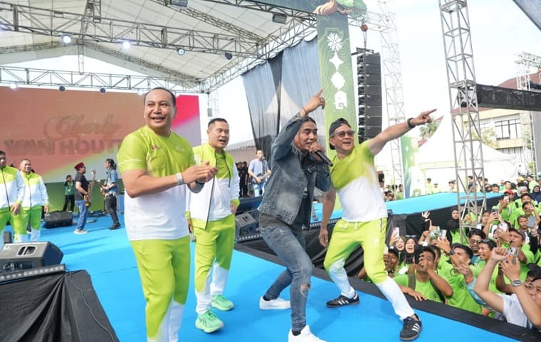 Hibur Peserta RBR 2026, Kapolda dan Pangdam Kompak Nyanyi Bareng Charly