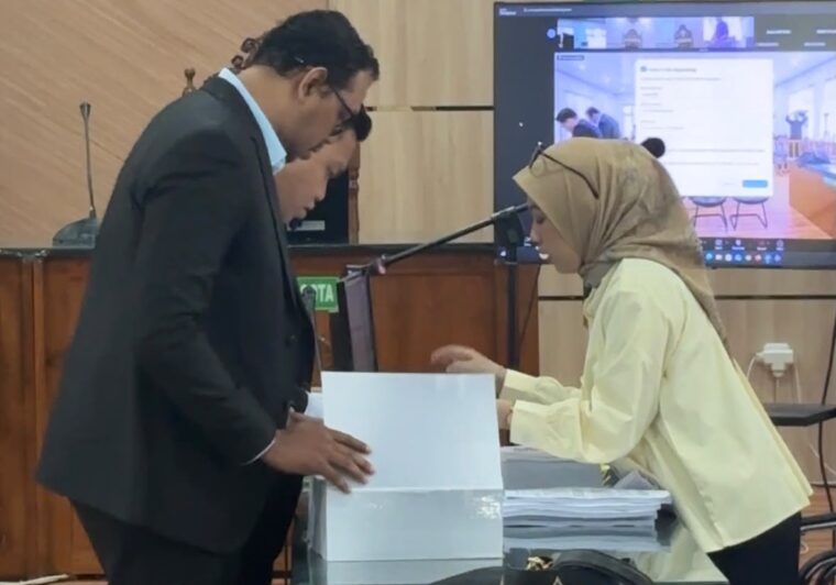 Pledoi Tebal Jadi Sorotan, Abdul Wahid Siap Bela Diri di Tipikor