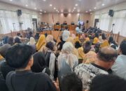 Ruang Sidang Penuh! Emak-Emak Ikut Kawal Pledoi Abdul Wahid di Tipikor Pekanbaru