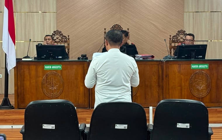 Pleidoi Menggetarkan, Abdul Wahid Bantah Semua Dakwaan: “Demi Allah Saya Tidak Pernah”