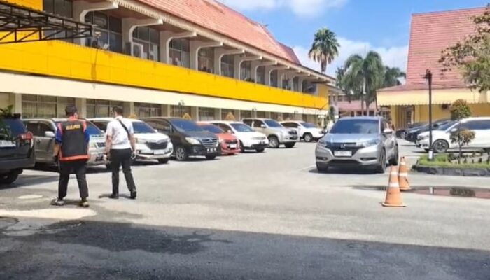 Kejati Riau Naikkan Kasus Smart Board ke Penyidikan, Kantor Disdik Digeledah