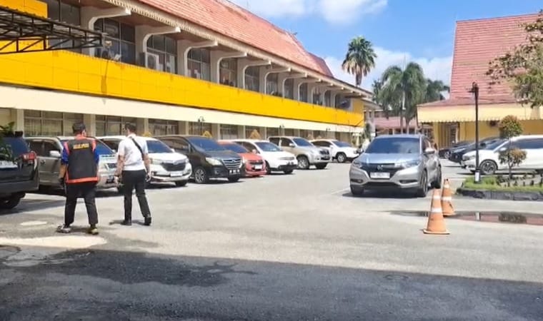Kejati Riau Naikkan Kasus Smart Board ke Penyidikan, Kantor Disdik Digeledah