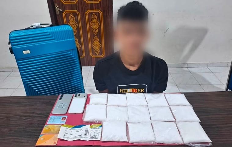 Kurir yang Ditangkap Bersama 2 Kg Sabu di Bandara Pekanbaru Ternyata Berasal dari Aceh