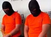 Terungkap! Ini Identitas Dua Pelaku Penipuan Online Rp300 Juta di Pekanbaru