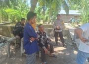 Cooling System di Batu Hampar Rohil, Bhabinkamtibmas Ajak Warga Tangkal Hoaks dan Narkoba