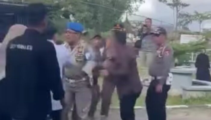 Pemkot Bukittinggi Klaim Jalankan Putusan MA Saat Pasang Plang Aset di Kampus Fort de Kock