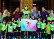 Wali Kota Padang Lepas 14 Atlet KIIS Berlaga di Kejuaraan Nasional Pariaman Open 2026