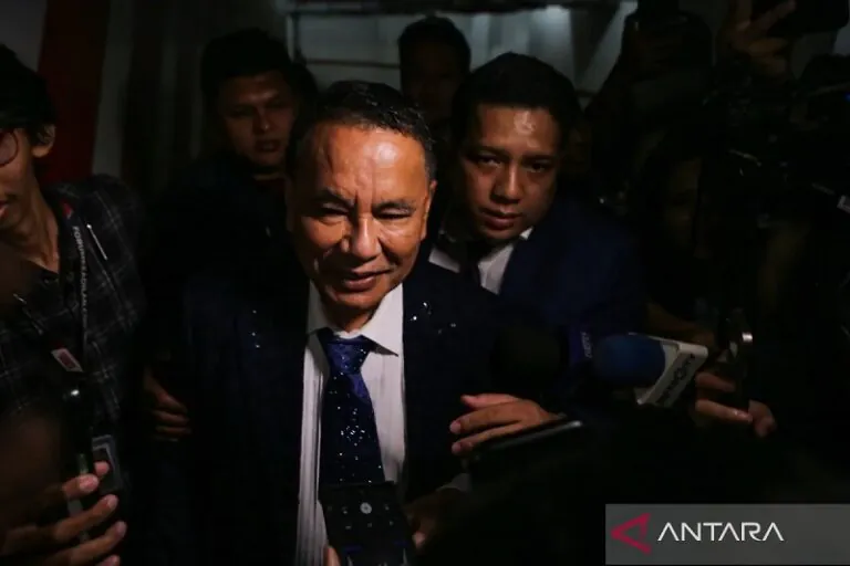 Hotman Paris (Foto/Antara)