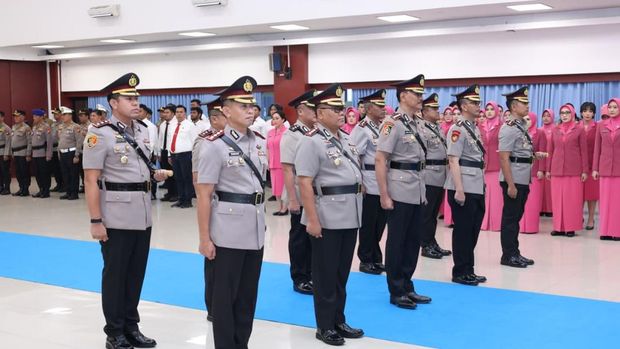 Polda Riau Gelar Sertijab Dirintel, Kabid Humas dan 4 Kapolres, Ini Daftarnya