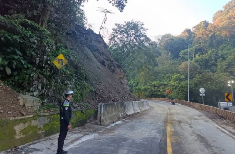 Pascalongsor, Jalur Lembah Anai KM 66 Sudah Dapat Dilintasi,