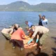 Tim SAR Evakuasi Mayat Tanpa Identitas dari Danau Singkarak, Penyebab Kematian Masih Diselidiki