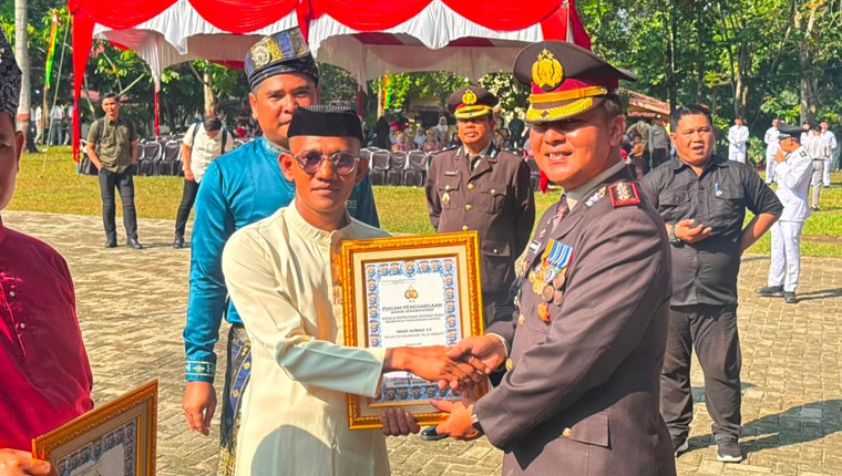 Kapolda Riau Beri Penghargaan kepada 355 Personel dan Mitra Ekspedisi Merah Putih Presisi