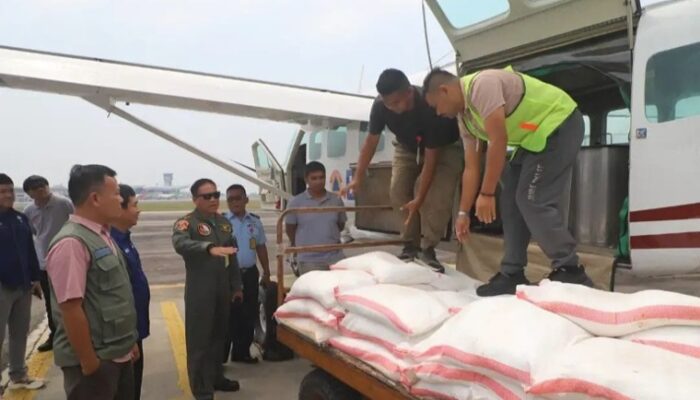 Satgas Udara Riau Ternyata Sudah Semai 30 Ton Garam untuk Datangkan Hujan