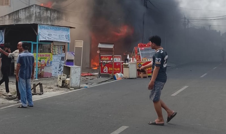 Kebakaran Jalan Nenas Pekanbaru, Ternyata Kios Ayam Geprek Dkriuk