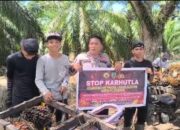 Polsek Batu Hampar Jemput Bola Cegah Karhutla, Bhabinkamtibmas Edukasi Warga
