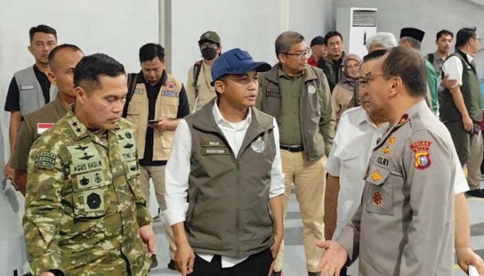 Menhut Raja Juli Apresiasi Kekompakan Kapolda dan Pangdam Tangani Karhutla Riau