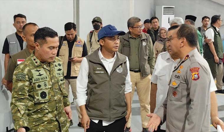 Menhut Raja Juli Apresiasi Kekompakan Kapolda dan Pangdam Tangani Karhutla Riau