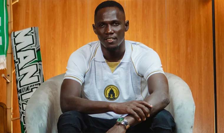 Gelandang Mali Moussa Bagayoko Temukan Keluarga Baru di PSS Sleman