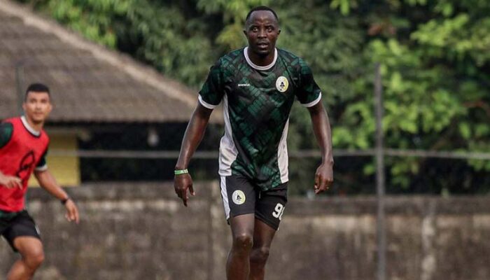 Ternyata Ini Alasan Christophe Nduwarugira Gabung ke PSS Sleman