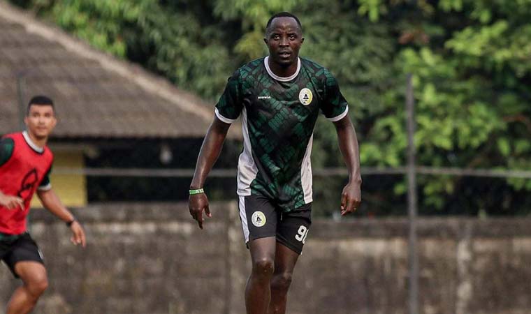 Ternyata Ini Alasan Christophe Nduwarugira Gabung ke PSS Sleman