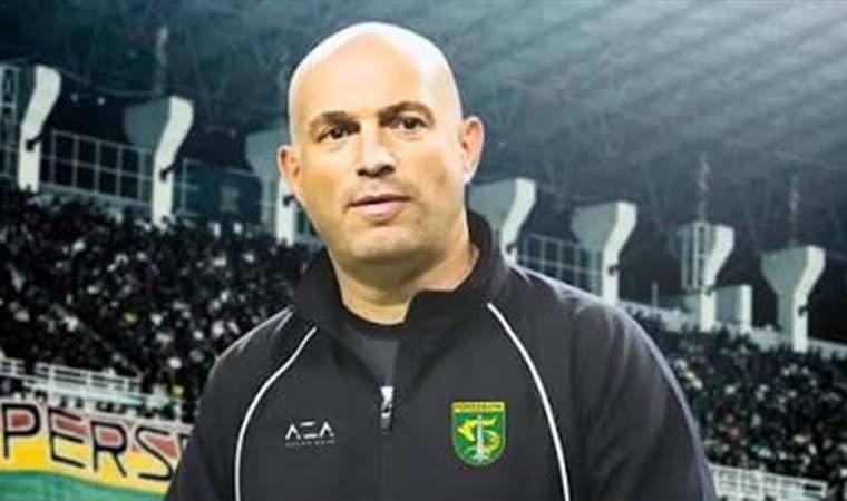 Bernardo Tavares Genjot Intensitas Latihan Persebaya di Thailand