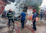 Kebakaran Hanguskan Rumah Sekaligus Toko PMD di Padang, Kerugian Ditaksir Rp750 Juta