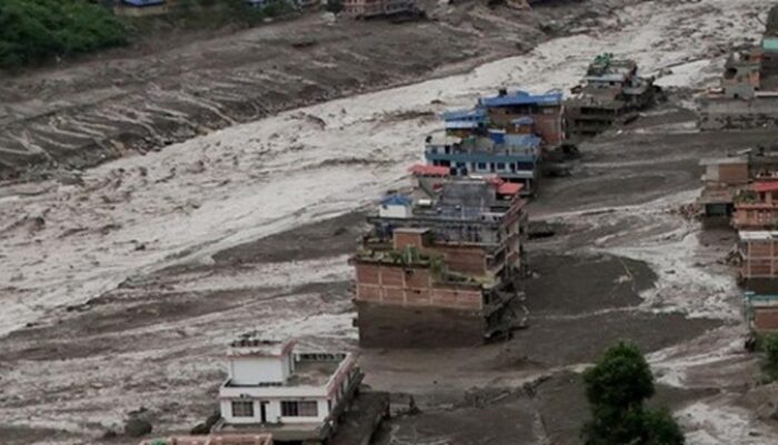 558 Orang Hilang dalam Banjir di Perbatasan China-Nepal, 260 di Antaranya WNA
