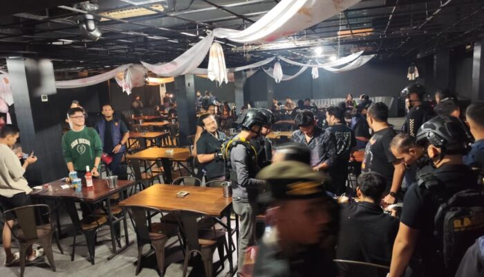 Razia 12 THM di Pekanbaru, Dua Pengunjung Andrew’s Mart Positif Narkotika