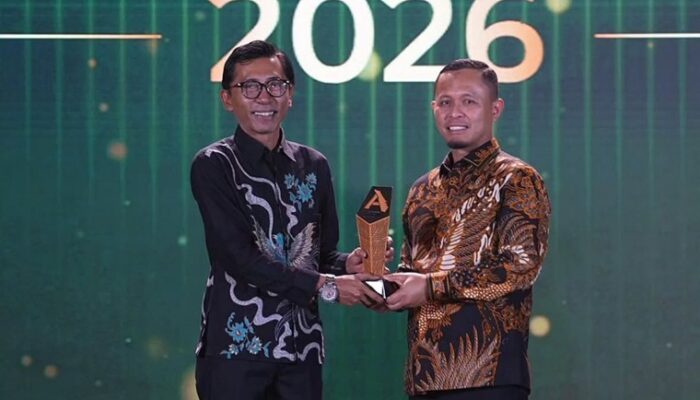 Sukses Dorong Investasi dan Green City, Wako Pekanbaru Agung Nugroho Raih detikSumatera Award 2026