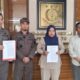 Kejari Pekanbaru Hentikan Perkara IRT Pengambil 190 Kg Berondolan Sawit Lewat Restorative Justice