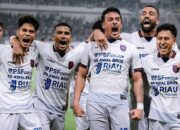 Gamaroni Jadi Penyelamat, PSPS Tahan PSIS 1-1 di Babak Pertama