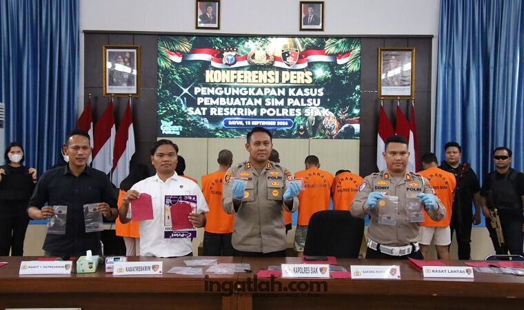 Polres Siak Bongkar Sindikat SIM Palsu, 8 Orang Ditangkap