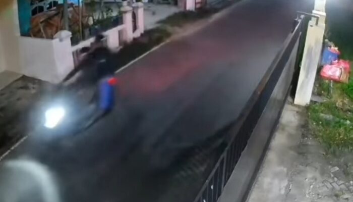 2 Pria Diduga Bersenpi Rampas HP Warga di Pekanbaru, Sempat Lepaskan Tembakan