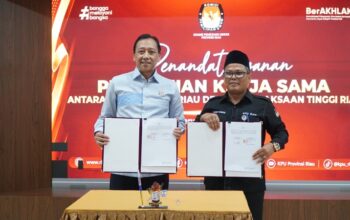 Perkuat Sinergi, Kejati Riau dan KPU Teken Kerja Sama Soal Kepastian Hukum