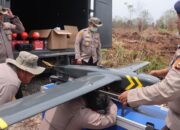 Polri Uji Drone Pemadam Api di Kampar, Targetnya Tekan Karhutla Sebelum Meluas