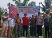 Polsek Kampar Pasang Benteng Pencegahan Karhutla di Penyasawan