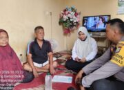 Polisi Cek Data Penerima PKH-BPNT di Maharatu, Bhabinkamtibmas Sambangi Warga