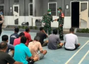 Cegah Narkoba Masuk Lapas, Petugas Gabungan Razia Kamar Warga Binaan