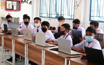 Besok, Sekolah di Padang Kembali Tatap Muka, Siswa Wajib Pakai Masker