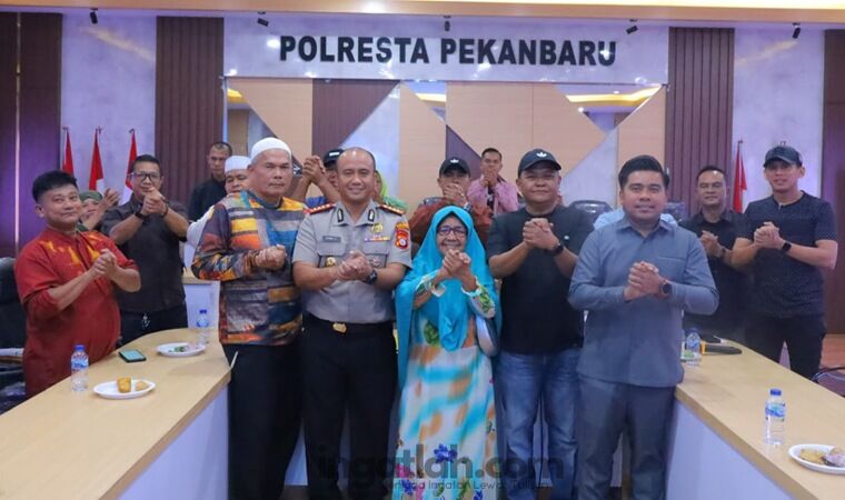 Audiensi Warga Meranti Pandak, Kapolresta Pekanbaru Janji Tindak Lanjuti Aspirasi